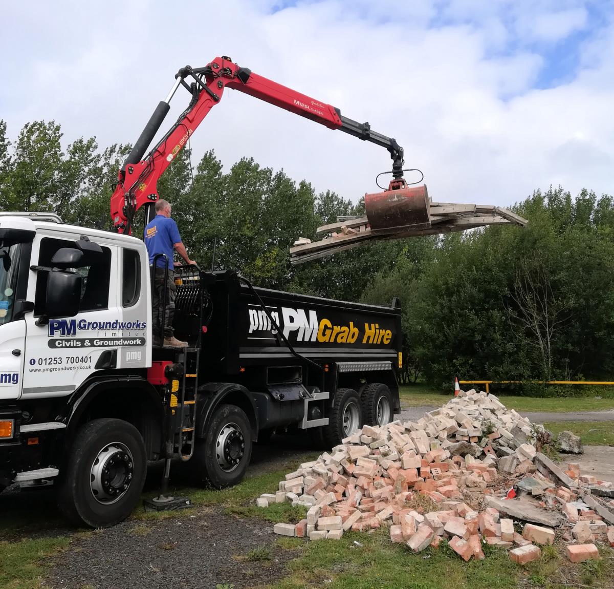 Removing lorry loads of rubble free of charge